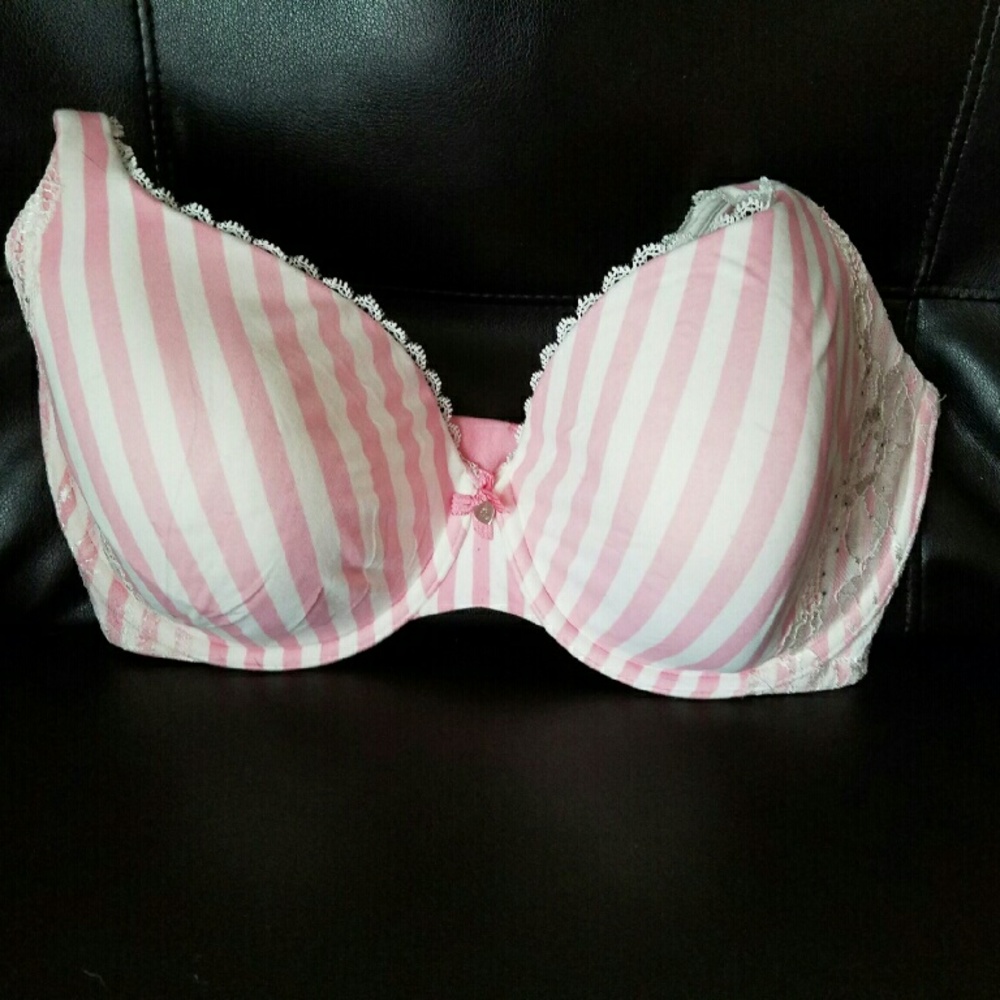 Pink candy striped VS bra 36DDD