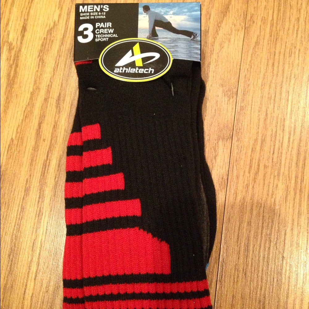 Bundle- 3 Pairs Men's Crew Technical Sport Socks