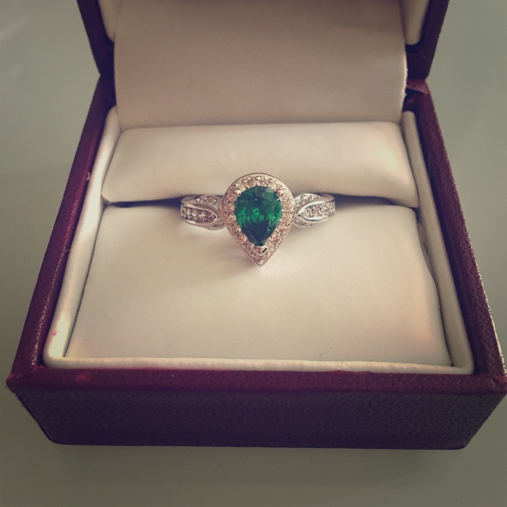 Fragrant Jewels ring size 9