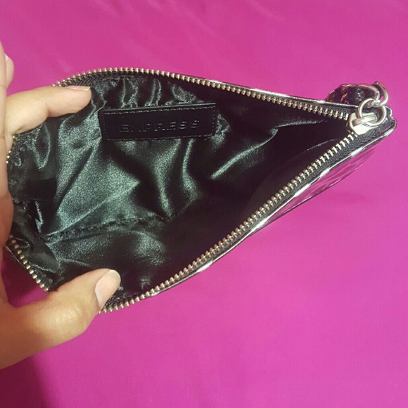 Express leopard wristlet - Picture 2 of 4