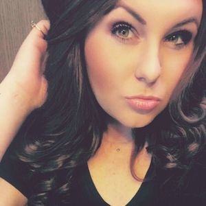 Meet your Posher, Kenzie