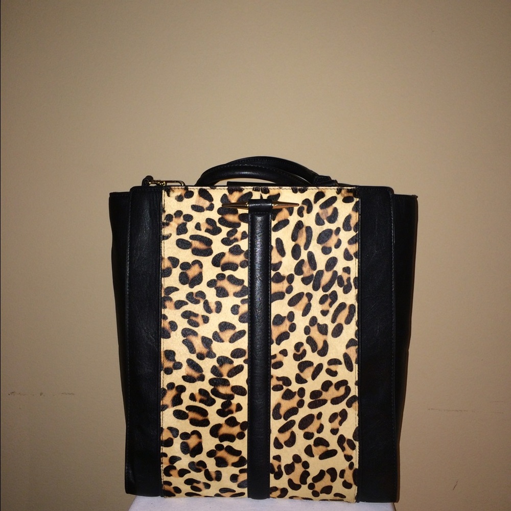 Zara leopard and black handbag