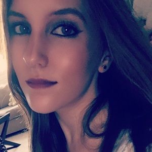 Meet your Posher, Alexandra