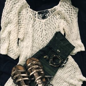 Flowy loose knit shirt