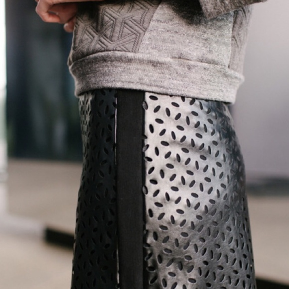 Kokoon limited edition stinger skirt- S