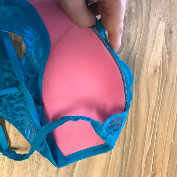 🔴Victoria's Secret Sexy Lace Blue Bralette🔴 - Picture 3 of 3