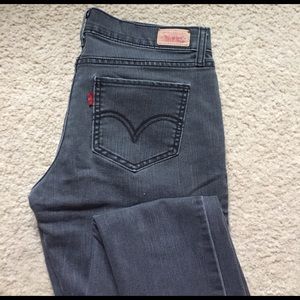 Levi's dark grey skinny jeans
