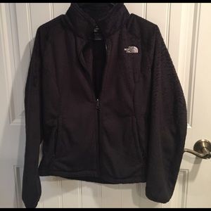 The north face black osito fleece size M