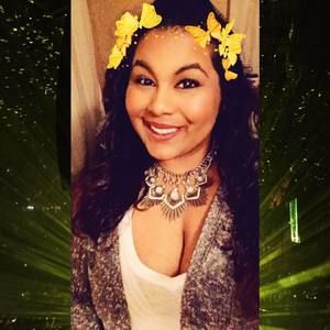 Meet your Posher, Roxana