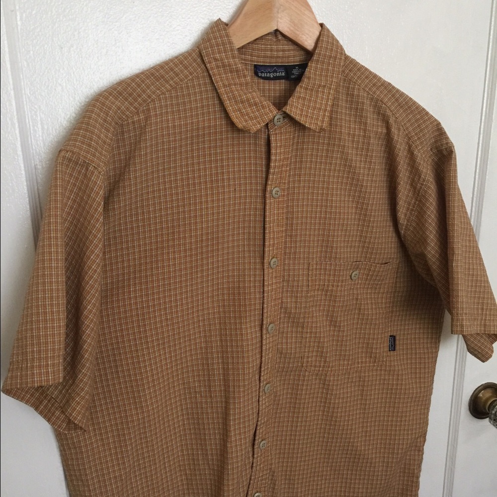 Patagonia Men’s Puckerwear shirt, Desert Orange