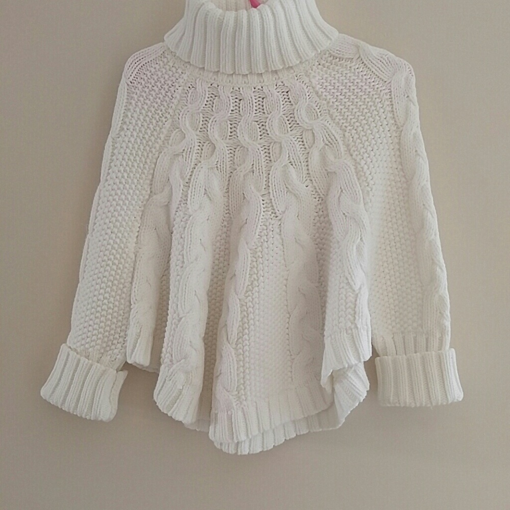 Carter's Turtle Neck Shaw