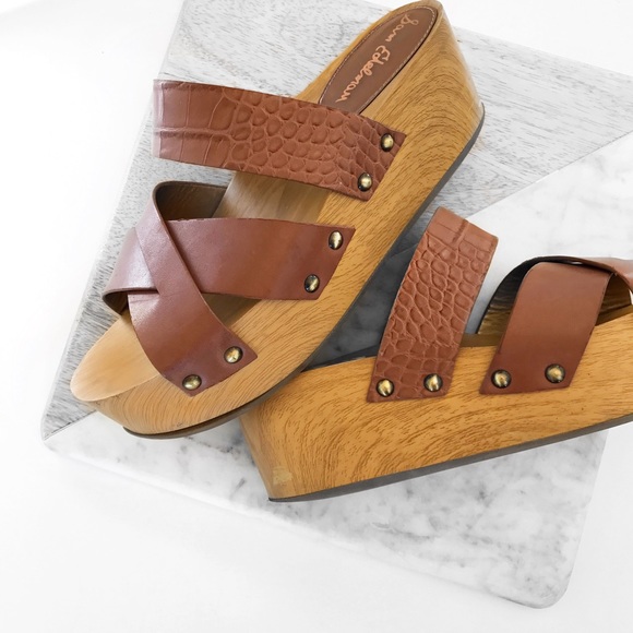 Sam Edelman Shoes - Sam Edelman flat form sandals