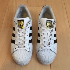 Adidas Superstar Sneakers🦋
