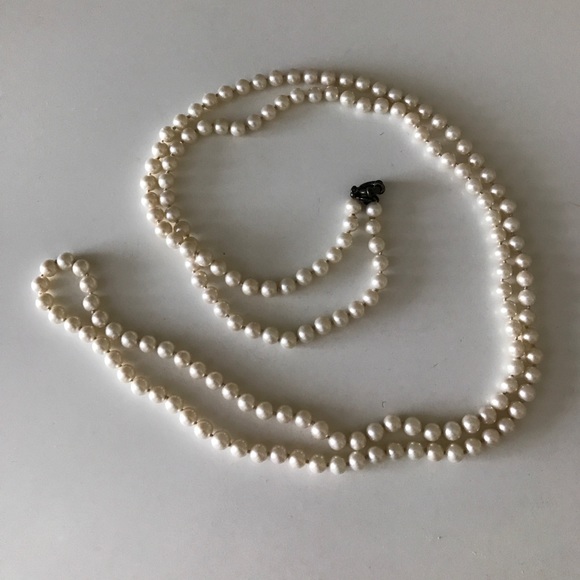Extra long Jcrew vintage pearl necklace - Picture 1 of 3
