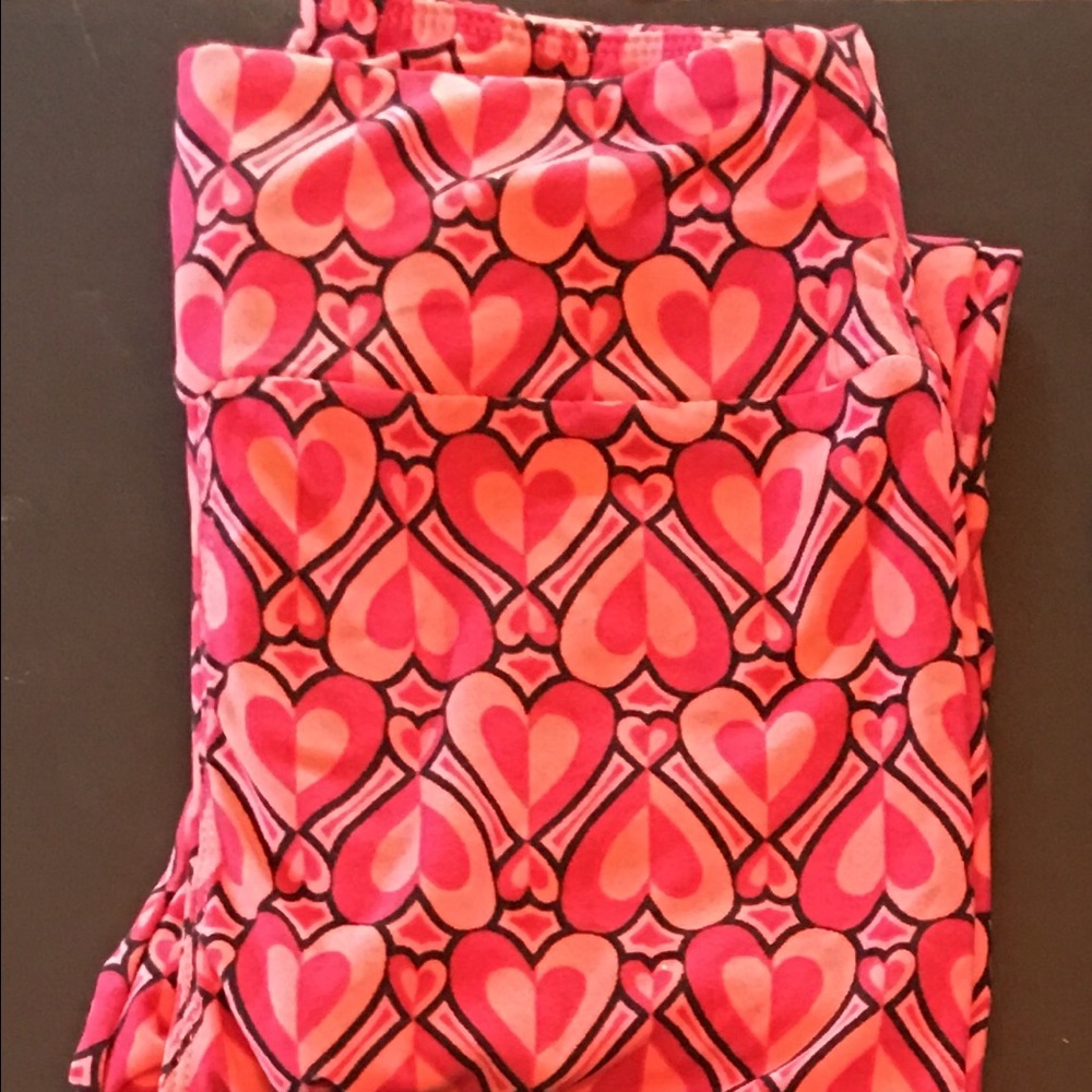 LulaRoe VALENTINE'S HEART LEGGINGS OS