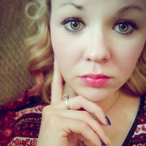 Meet your Posher, Kasey