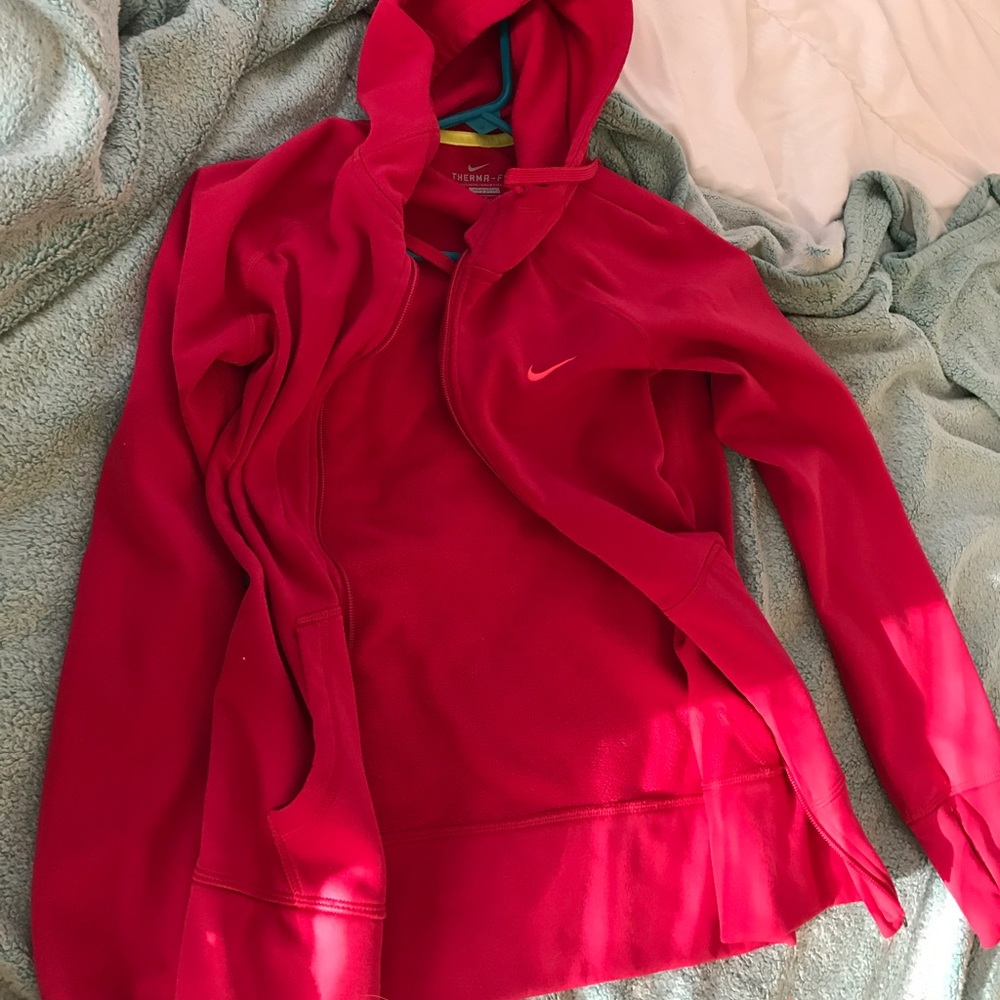 NIKE therma-fit sweatshirt