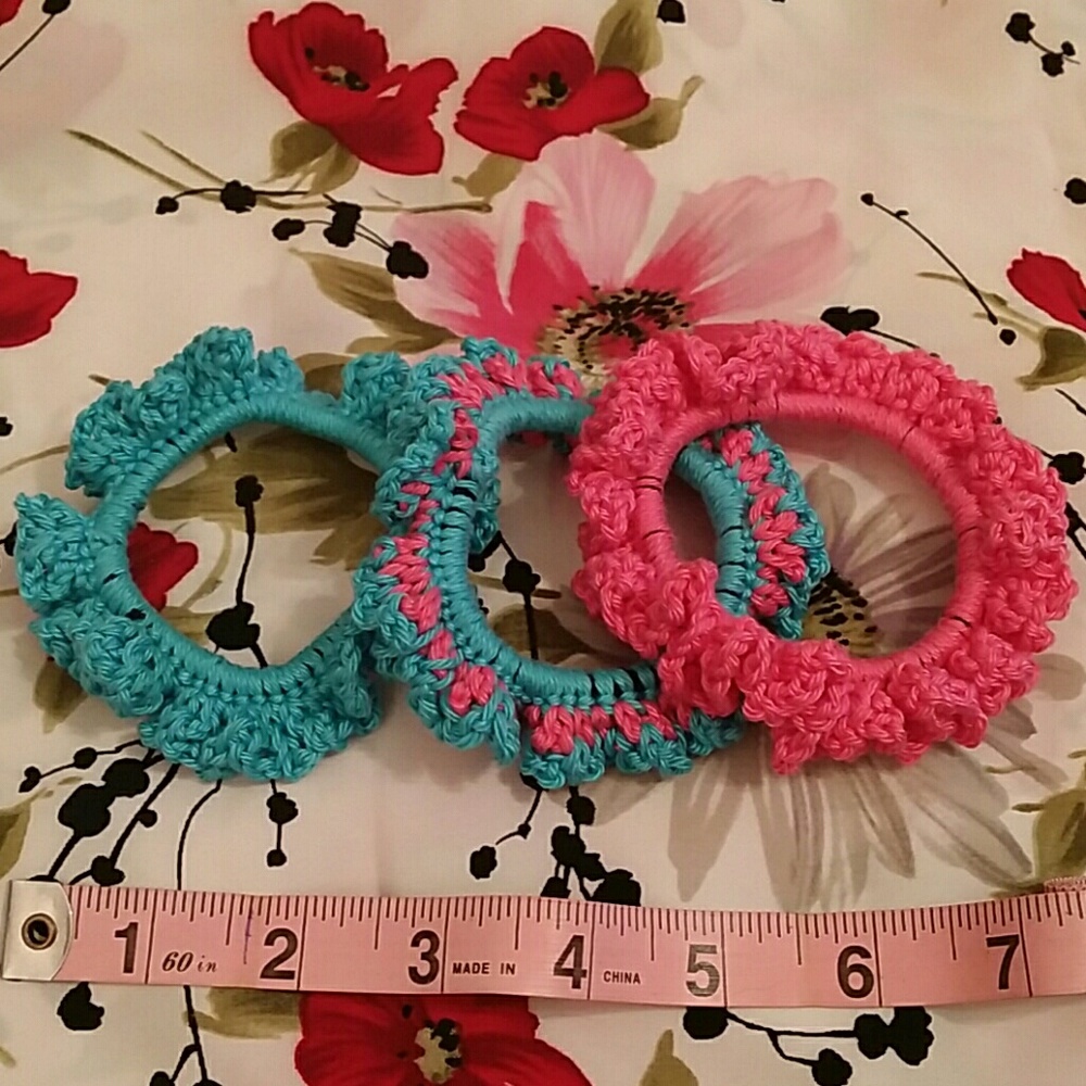 Beautiful Crocheted Cotton Scrunchie Set!!