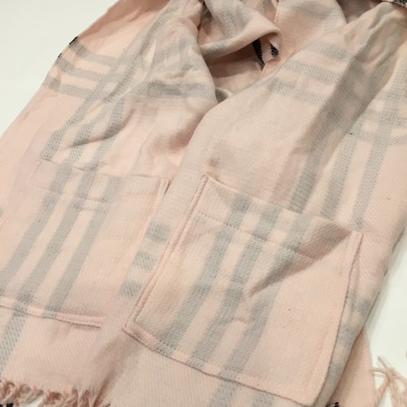 SOLD! NWOT Bundle Cardigan + Blush Scarf - Picture 4 of 6