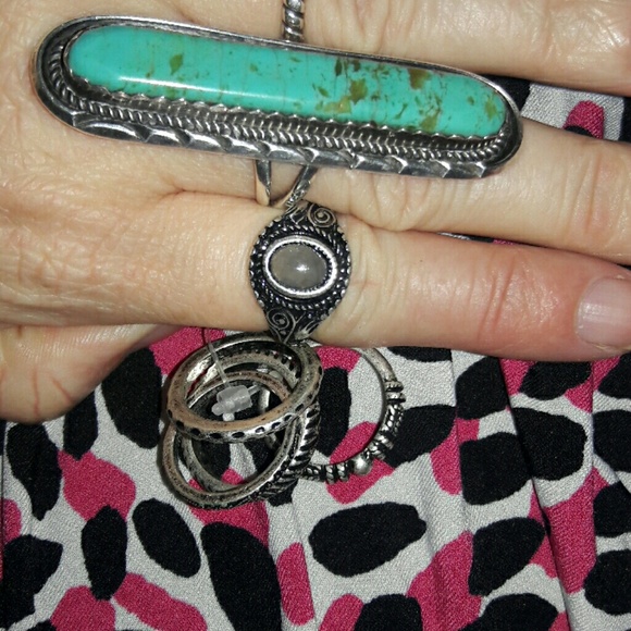 Set of 5 stack rings silvertone faux moonstone 6 - Picture 2 of 3