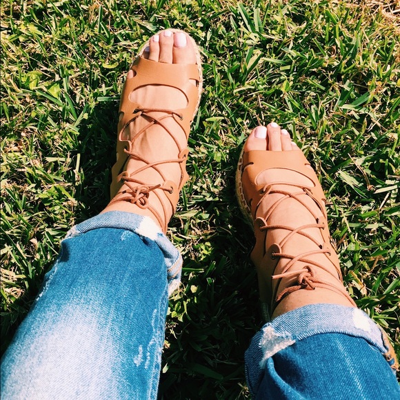 •Ibiza Leather Tan Tie Up Espadrilles• - Picture 4 of 8