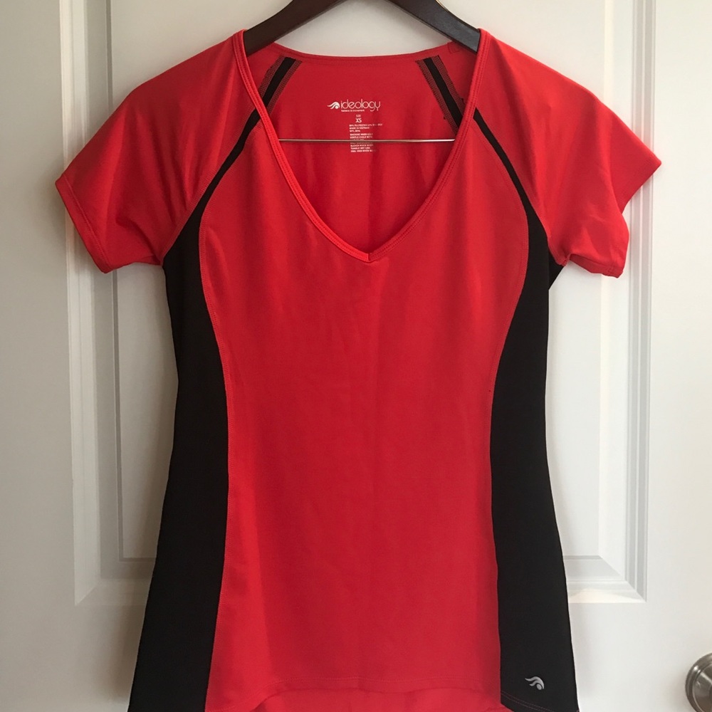Ideology short sleeve shirt, size xs