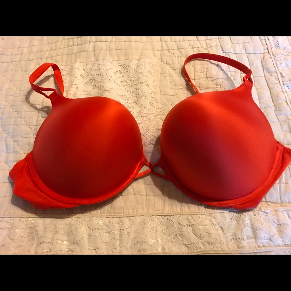Victoria secret miraculous plunge bra 38c