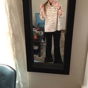 Turtleneck short sleeve sweater