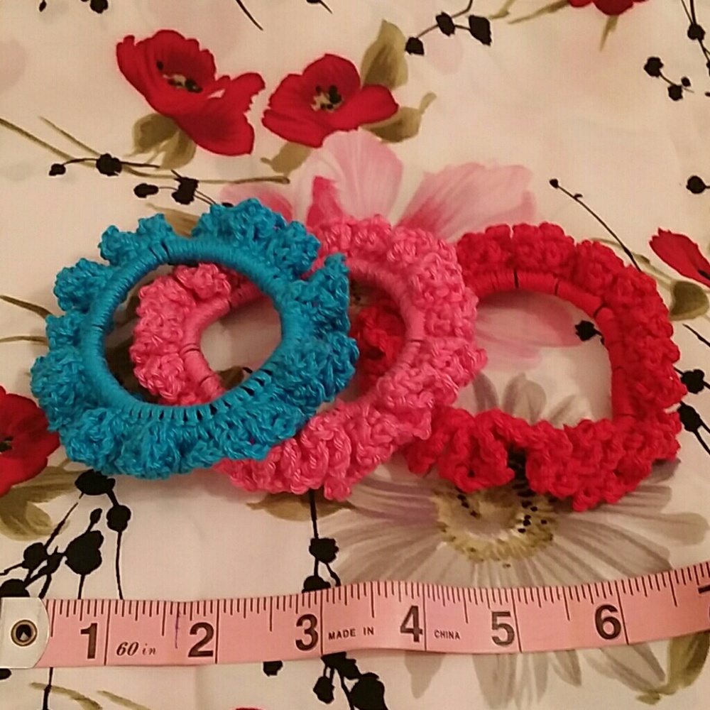 Beautiful Crocheted Cotton Scrunchie Set!!