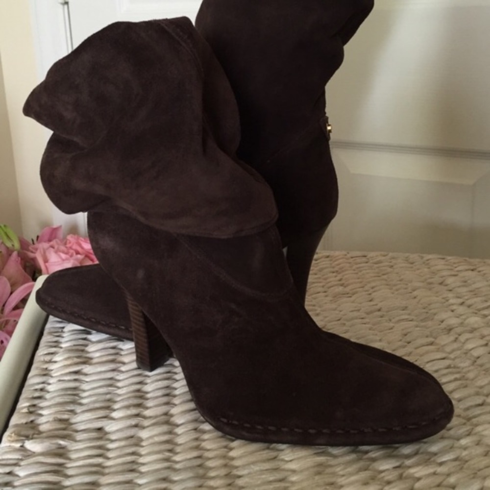 Hot in Hollywood Slouch boots! Like New Condition