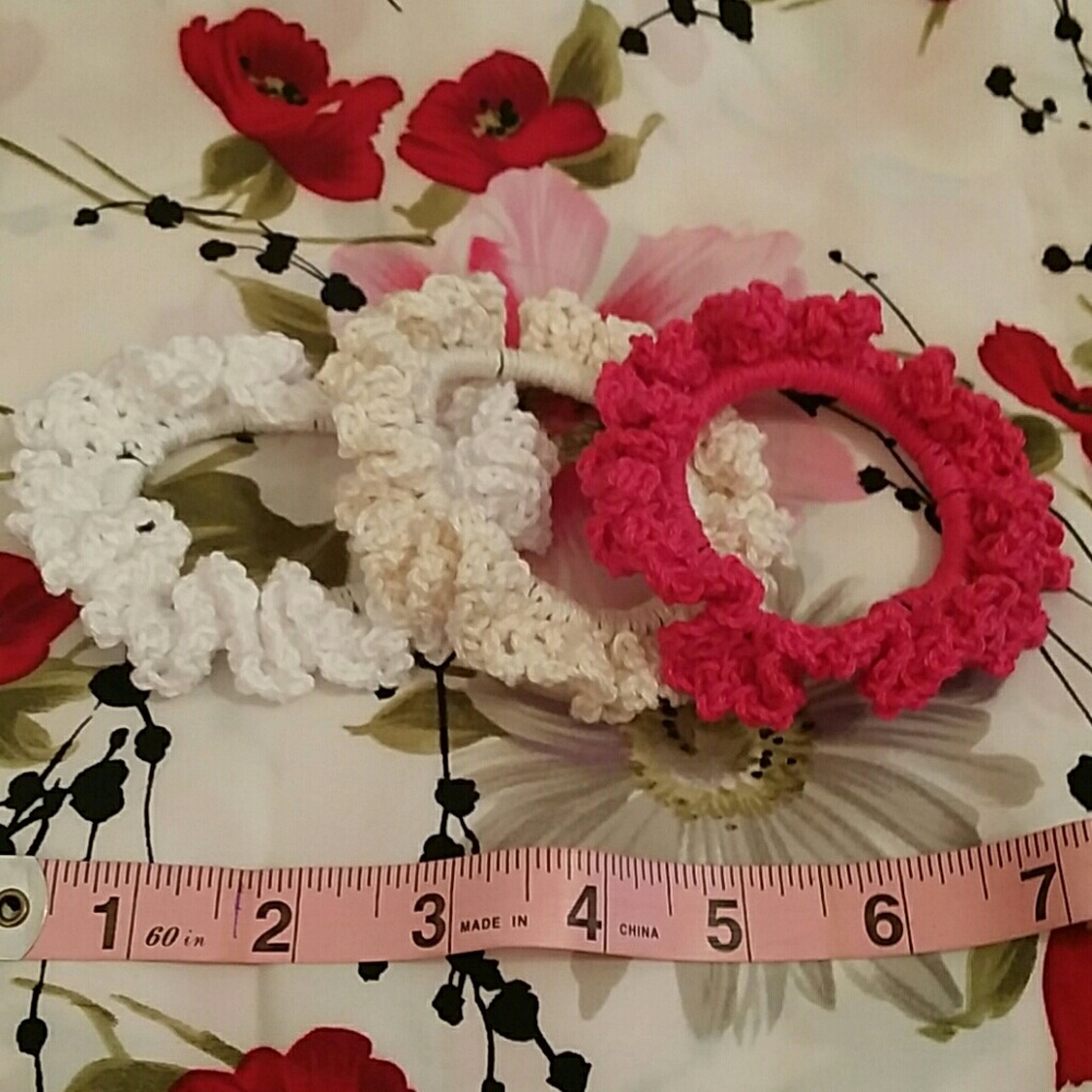 Beautiful Crocheted Cotton Scrunchie Set!!