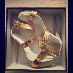 Bebe White/Gold Helena shoe