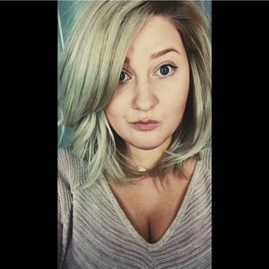 Meet your Posher, Alyssa