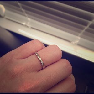 Diamond promise/anniversary ring