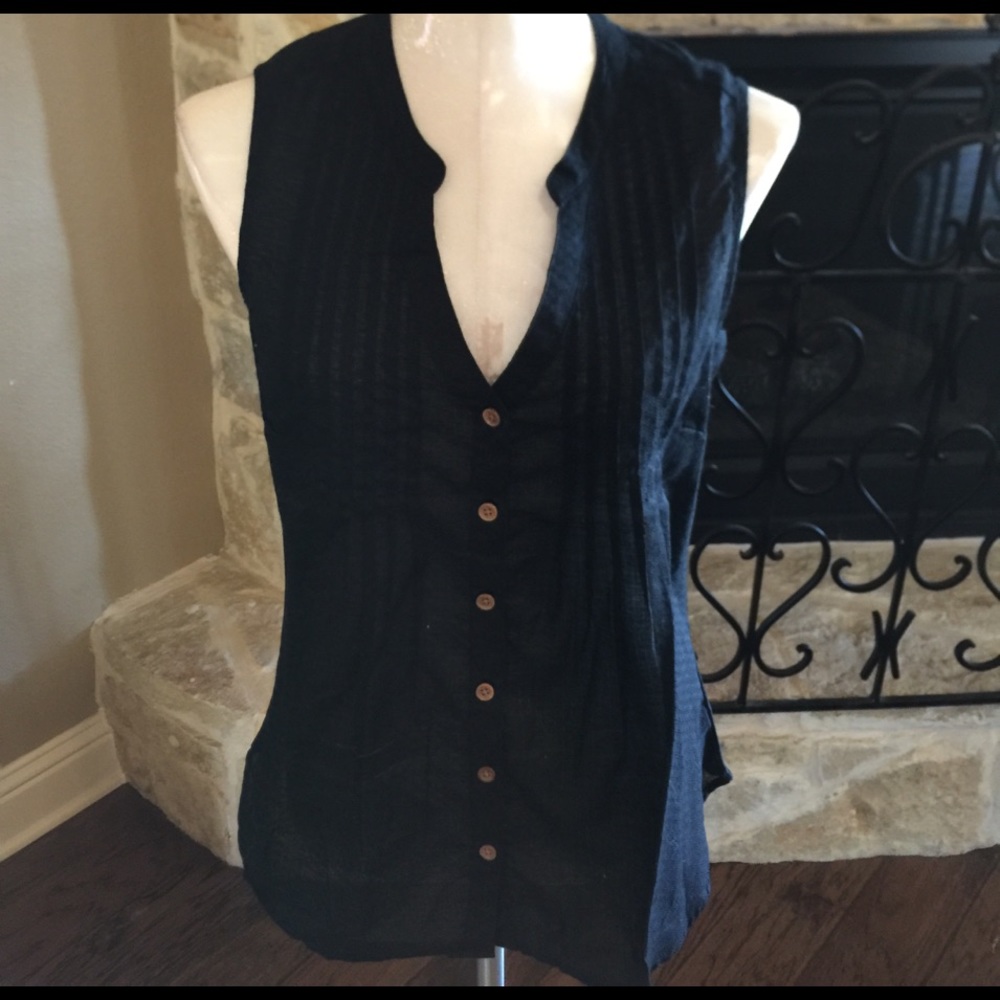 Lightweight summer button up Blouse