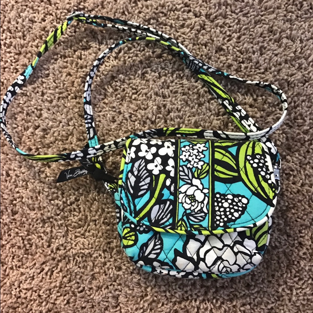 Super cute Vera Bradley cross-body purse