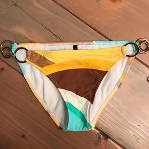 Radio Fiji bikini bottom, size small