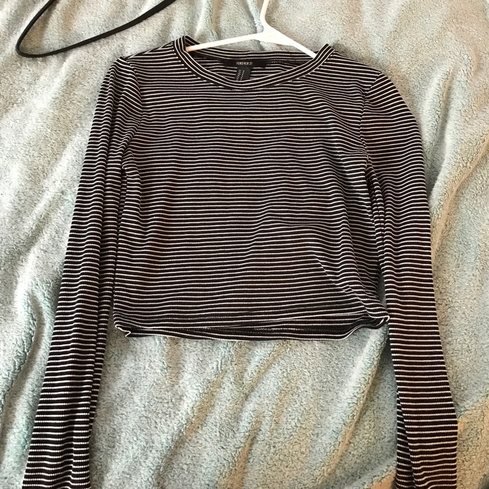 Forever 21 cropped long sleeve