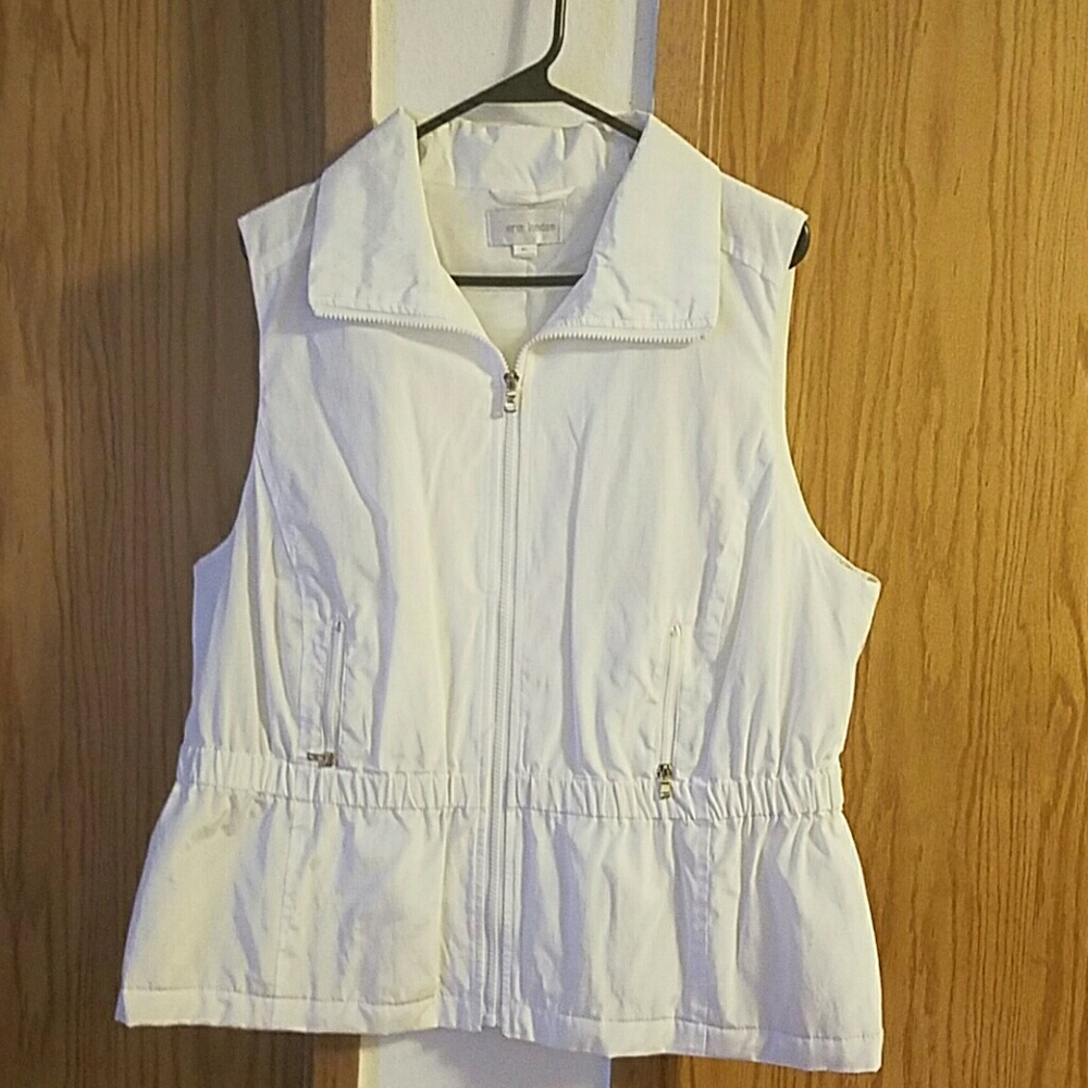 White vest.