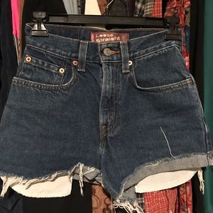 Dark high waisted Levi's shorts