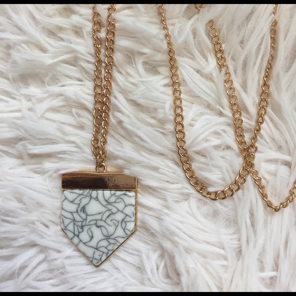 🚨clearance🚨last one 🚨💕Hot marble arrow 💕 - Picture 2 of 4