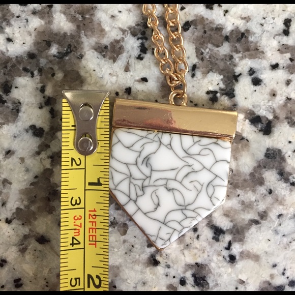 🚨clearance🚨last one 🚨💕Hot marble arrow 💕 - Picture 3 of 4