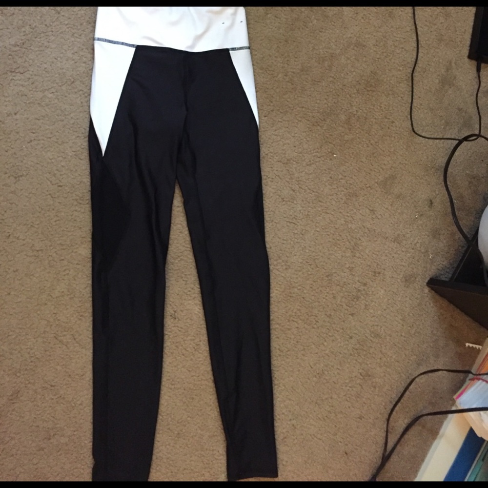 Cotton On body high waisted workout pant w/ mesh