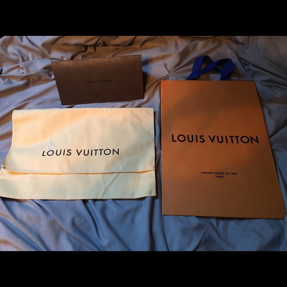 Louis Vuitton gift bag, dust cover, receipt holder