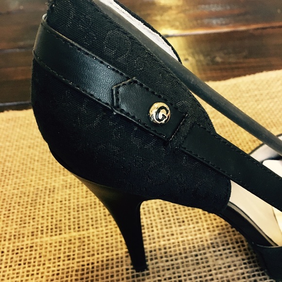 BRAND NEW Guess High Heels - Picture 4 of 8