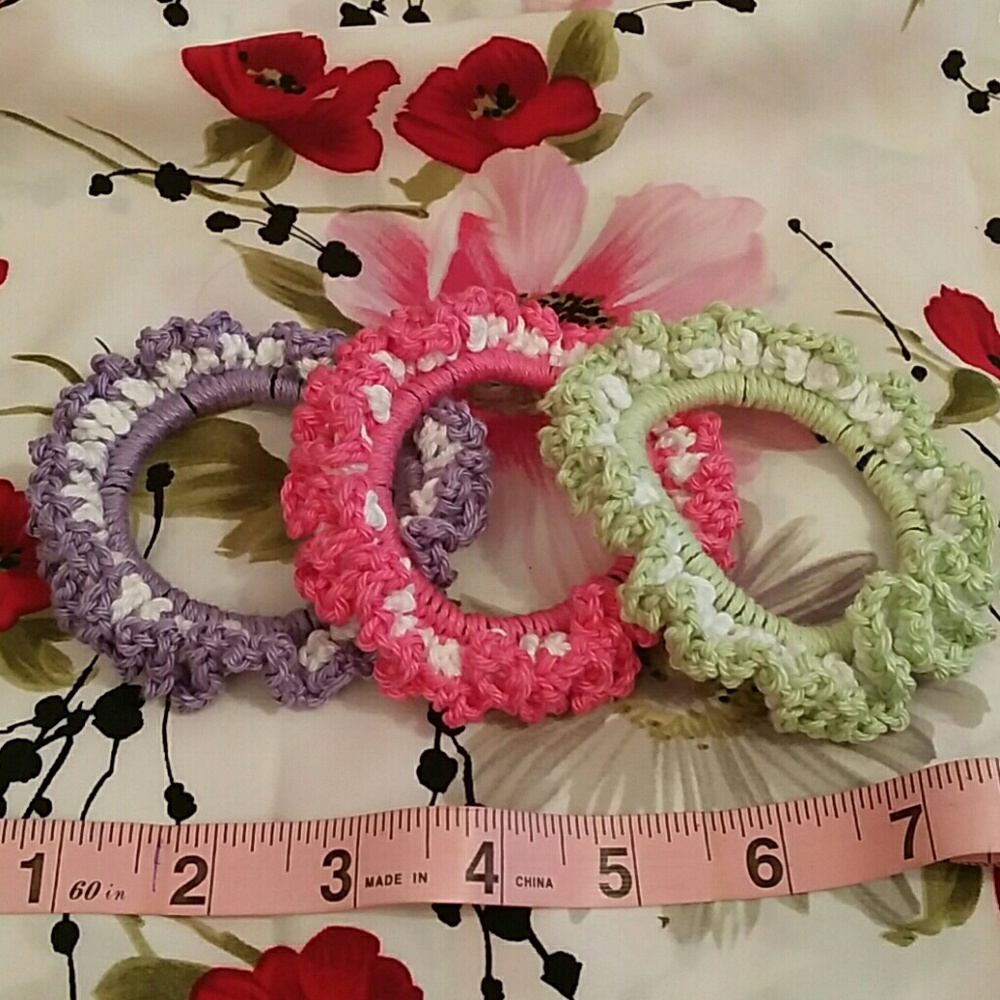 Beautiful Crocheted Cotton Scrunchie Set!!