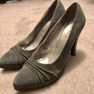 Nine west sued heels
