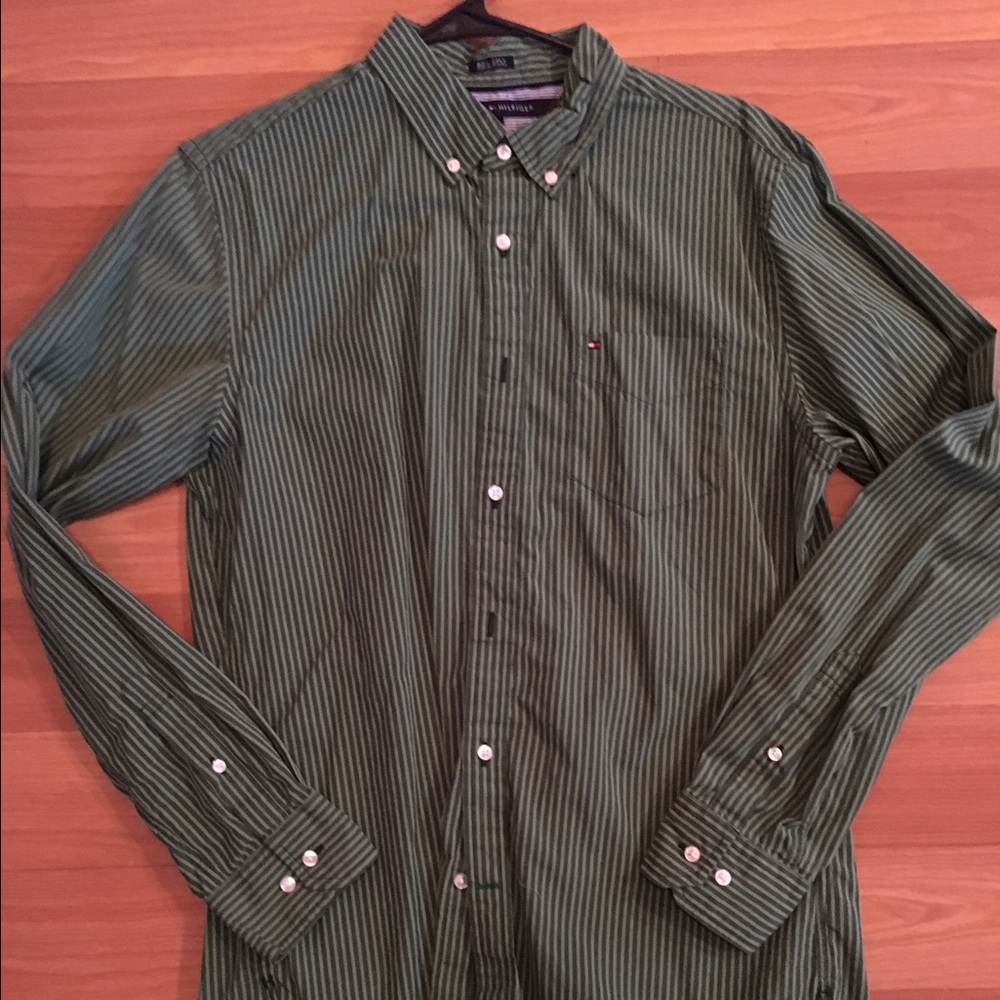 Tommy Hilfiger men's dress shirt