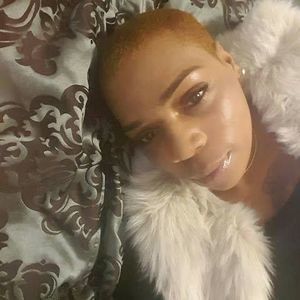 Meet your Posher, Felicia