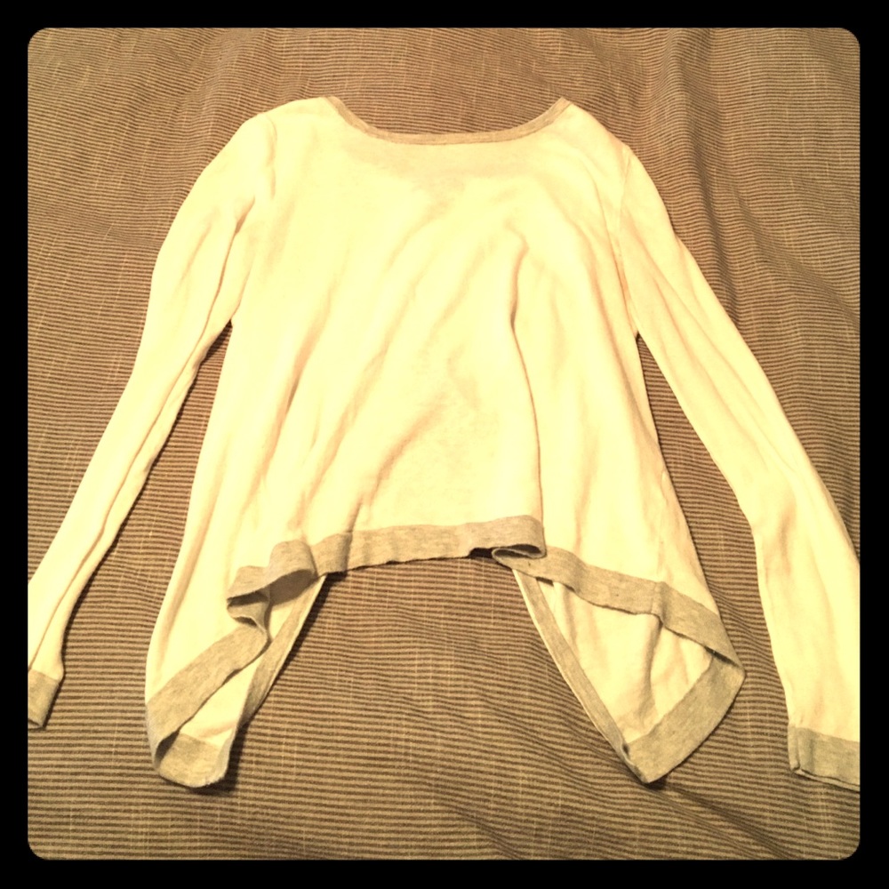 Gap sweater